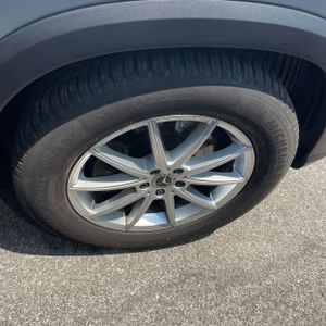 2025 Mercedes-BENZ GLE — миниатюра 19