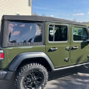 JEEP WRANGLER WILLYS 4XE - 9