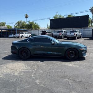 FORD MUSTANG BULLITT - 10