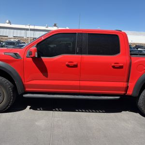 FORD F-150 RAPTOR - 4