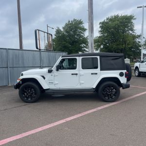 2023 JEEP WRANGLER 4XE SAHARA 照片 3