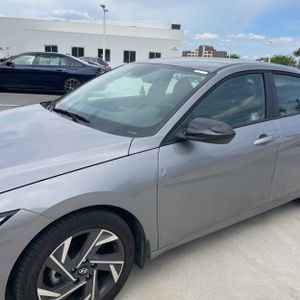 HYUNDAI ELANTRA SEL SPORT - 2