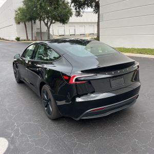 TESLA MODEL 3 LONG RANGE - 5