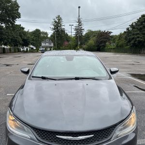 2015 Chrysler 200 S — миниатюра 15