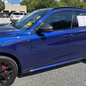 2021 ALFA Romeo STELVIO TI SPORT 照片 2