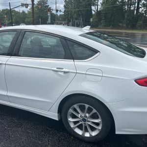 FORD FUSION SE - 6