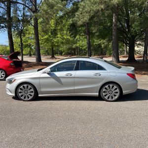 MERCEDES-BENZ CLA - 3