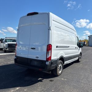 FORD TRANSIT 250 - 8