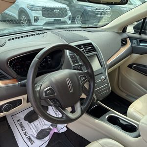 صورة مصغرة 36 لـ 2015 Lincoln MKC BASE