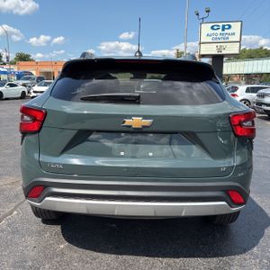 2025 Chevrolet TRAX LT — фото 7