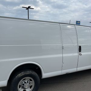 CHEVROLET EXPRESS CARGO 2500 - 9