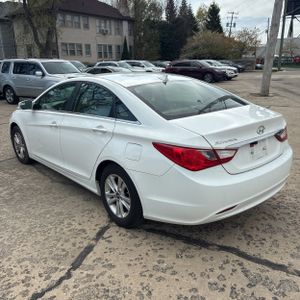 HYUNDAI SONATA GLS - 5