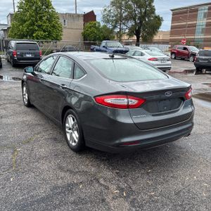 FORD FUSION SE - 5