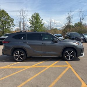 TOYOTA HIGHLANDER - 10