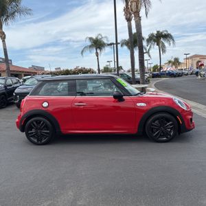 صورة 10 لـ 2015 MINI HARDTOP 2 DOOR COOPER S