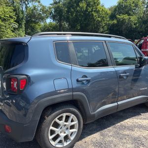صورة 8 لـ 2021 JEEP RENEGADE LATITUDE