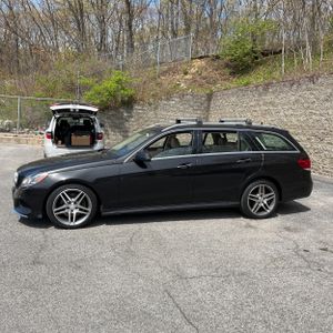 MERCEDES-BENZ E-CLASS - 3