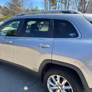 JEEP CHEROKEE LIMITED - 4