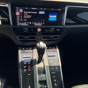 2022 Porsche MACAN BASE — миниатюра 38