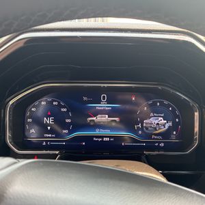 صورة مصغرة 40 لـ 2025 Chevrolet SILVERADO 2500HD LT