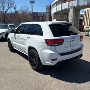 JEEP GRAND CHEROKEE SRT - 5