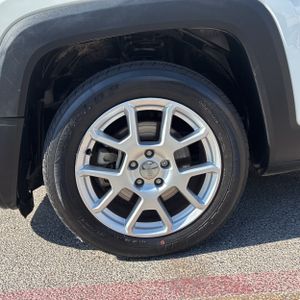 صورة مصغرة 17 لـ 2020 JEEP RENEGADE LATITUDE