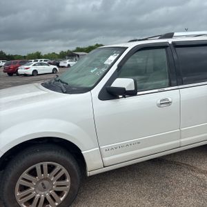 LINCOLN NAVIGATOR BASE - 2