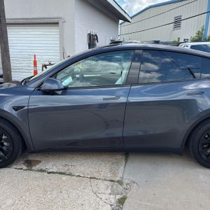 TESLA MODEL Y LONG RANGE - 4