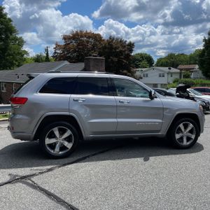 صورة 10 لـ 2015 JEEP GRAND CHEROKEE OVERLAND