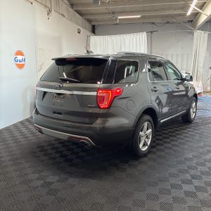 FORD EXPLORER XLT - 8