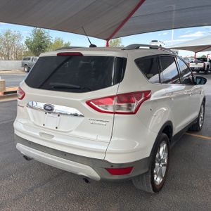 FORD ESCAPE TITANIUM - 8
