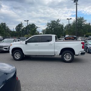 صورة 3 لـ 2023 Chevrolet SILVERADO 1500 RST