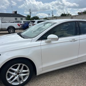 FORD FUSION SE - 2