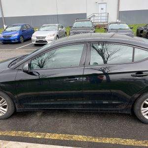 HYUNDAI ELANTRA VALUE EDITION - 4