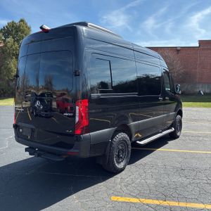 Mercedes-Benz Sprinter 2500 - 8