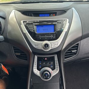 2012 Hyundai ELANTRA LIMITED 照片 38