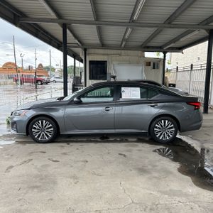 NISSAN ALTIMA SV FWD - 3