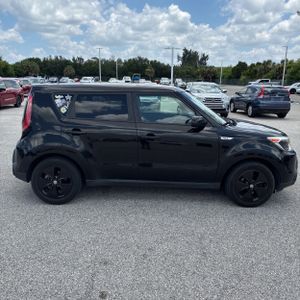 صورة 10 لـ 2016 KIA SOUL BASE