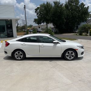 2018 Honda CIVIC LX — фото 10