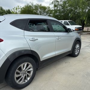 HYUNDAI TUCSON SE - 9