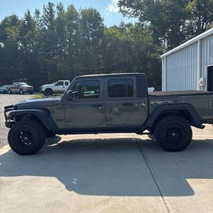 صورة 3 لـ 2023 JEEP GLADIATOR SPORT