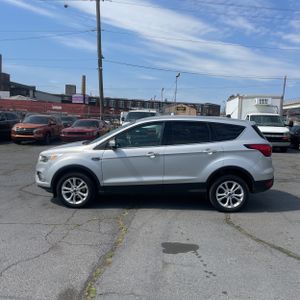 FORD ESCAPE SE - 3