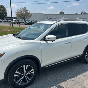 2017 Nissan ROGUE SL — фото 2