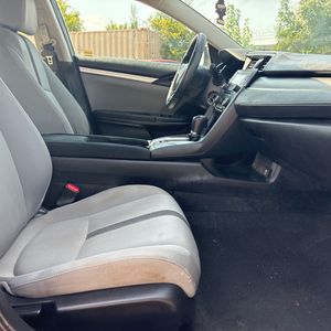 صورة مصغرة 32 لـ 2018 Honda CIVIC LX