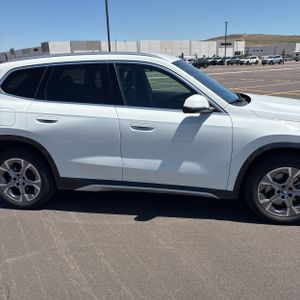 2025 BMW X1 XDRIVE28I — миниатюра 11