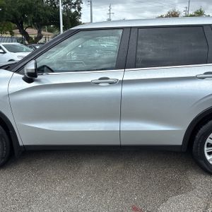 MITSUBISHI OUTLANDER ES 2.5 2WD - 4