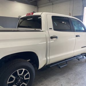 TOYOTA TUNDRA - 9