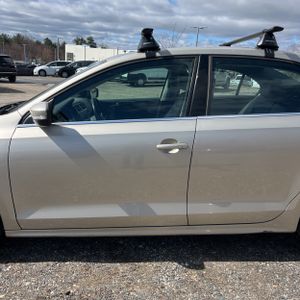 VOLKSWAGEN JETTA TDI SEL - 4