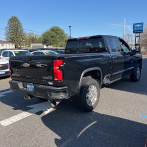 CHEVROLET SILVERADO 3500HD HIGH COUNTRY - 8