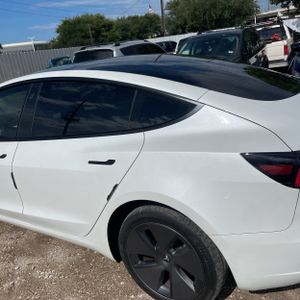 TESLA MODEL 3 BASE - 6